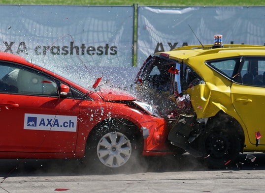 red-and-yellow-hatchback-axa-crash-tests-163016 (2)